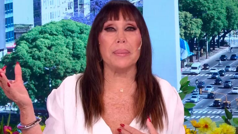 Moria Casán mostró en vivo la cicatriz que le dejó un ex tras violentarla: “Me podría haber sacado el ojo”