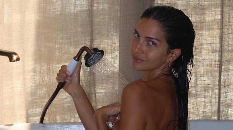 Zaira Nara subió la temperatura en la bañera mientras crecen los rumores de separación