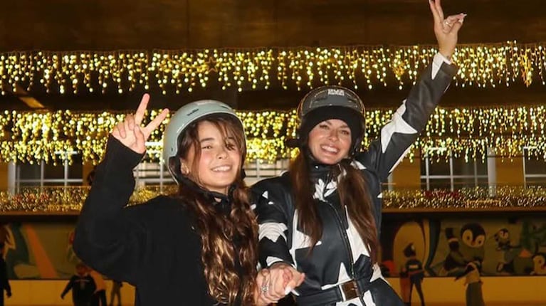 Las tiernas fotos de la China Suárez y Rufina Cabré en una pista de patinaje en Estambul