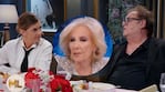 Video: Mirtha Legrand pescó a Silvia Kutika tocándole la pierna a Luis Luque debajo de la mesa y la expuso en vivo