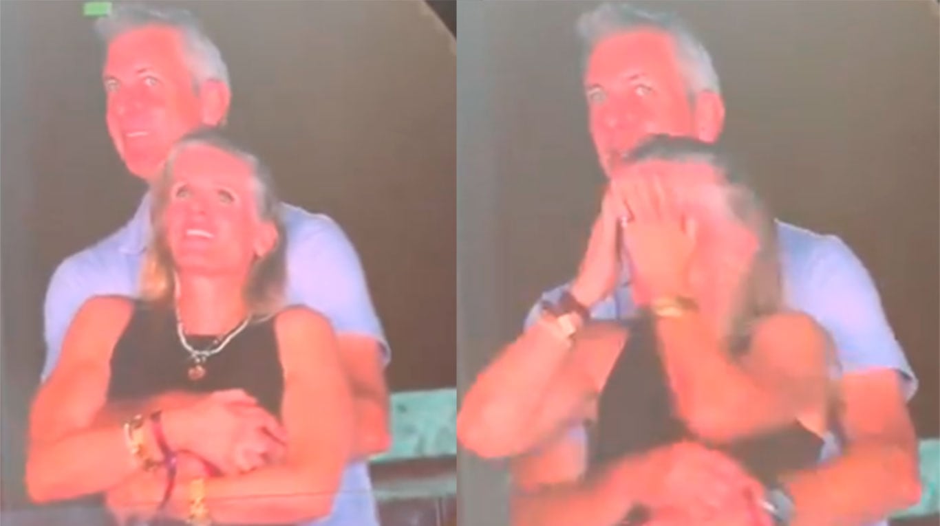 Amantes fueron captados infragati en el recital de Coldplay y fueron virales