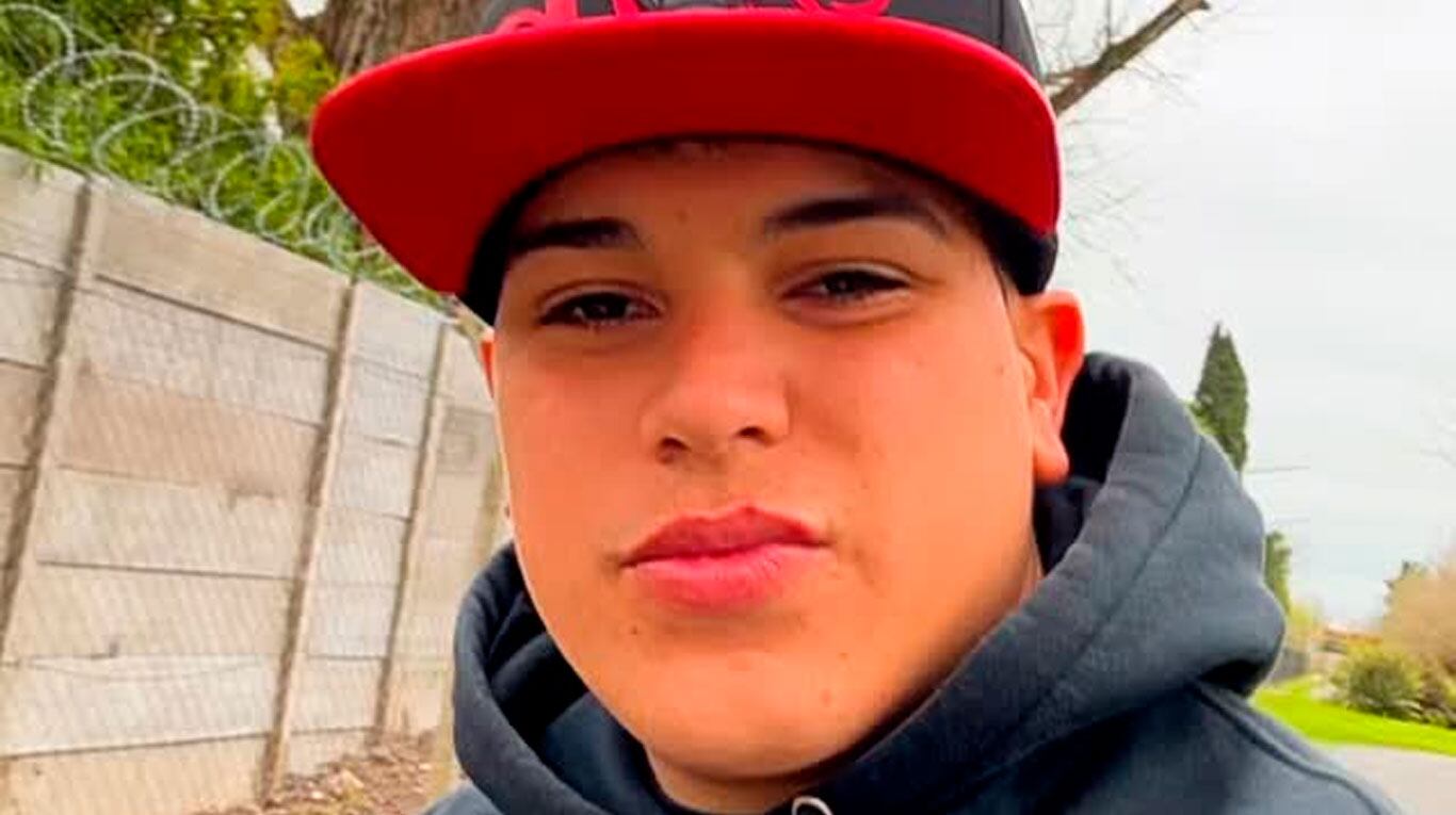 Thiago Medina después de la operación de tórax