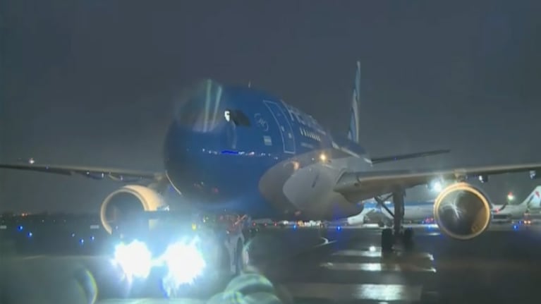 Sin Messi y otras estrellas: así fue la llegada a Ezeiza de la Selección Argentina