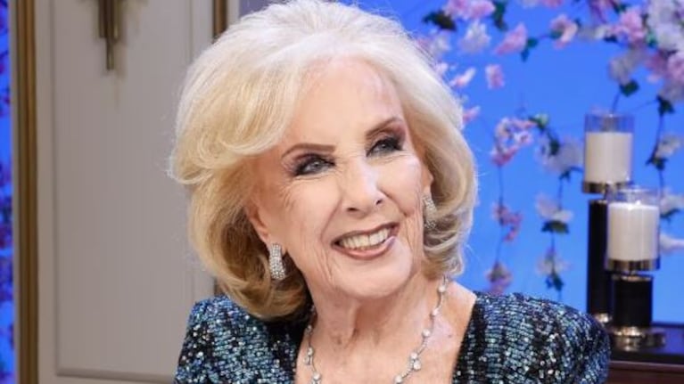La decisión del canal sobre los programas de Mirtha Legrand mientras la diva se recupera