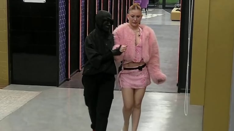 La insólita salida de Campanita de Gran Hermano: tuvieron que entrar a buscarla después de su expulsión