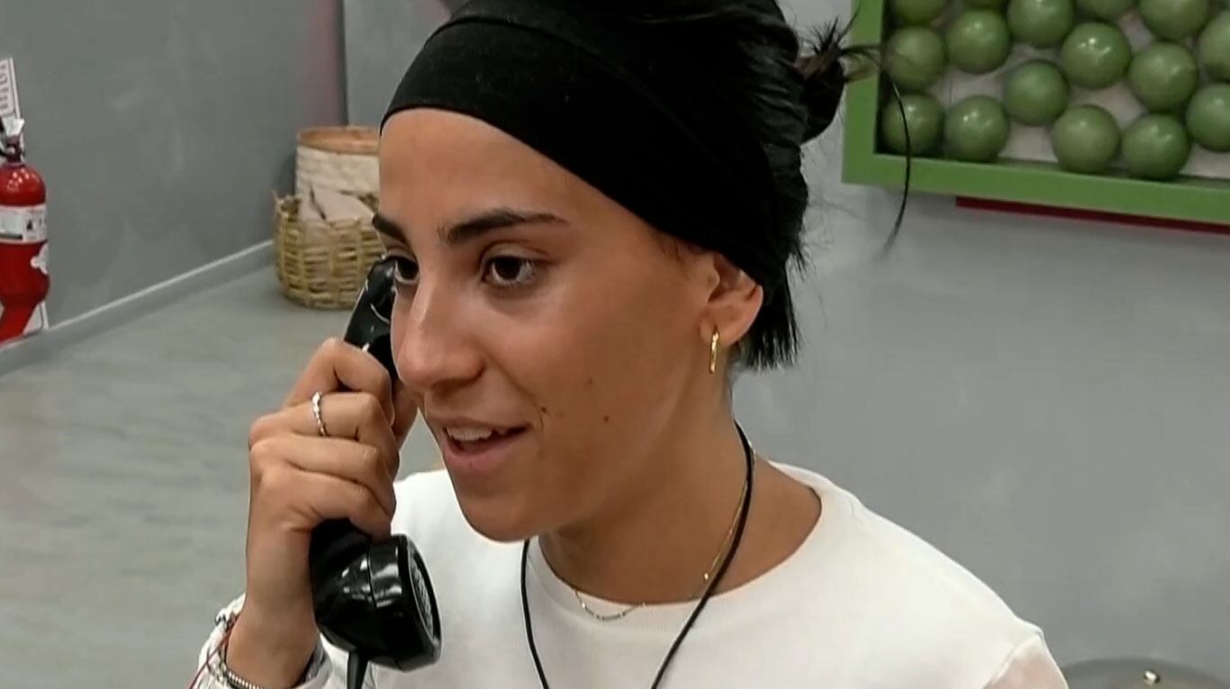Qué pasó cuando sonó el teléfono rojo en Gran Hermano 2023 y atendió Lucia Maidana