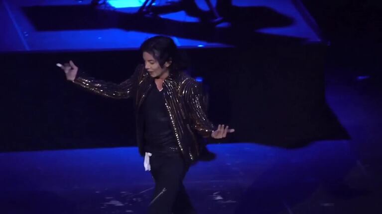 El doble oficial de Michael Jackson en acción