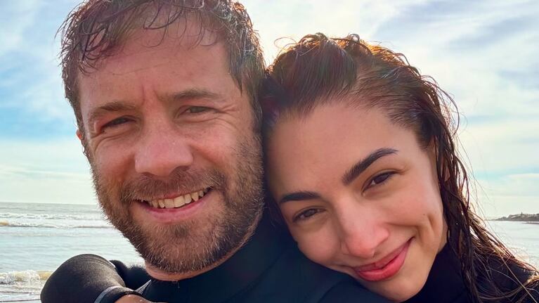 Nico Riera cumplió 40 años y lo celebró arriba del escenario: el emotivo mensaje de Thelma Fardín
