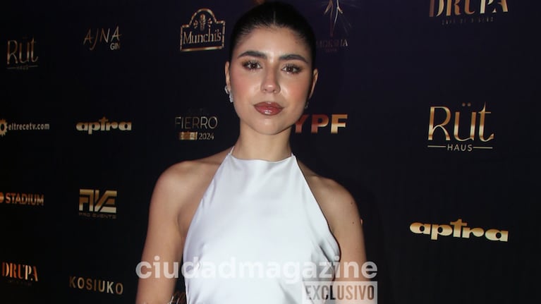 La Jaula de la Moda acusó a Camila Mayan de plagio en su look para los Martín Fierro Digital: a quién copió