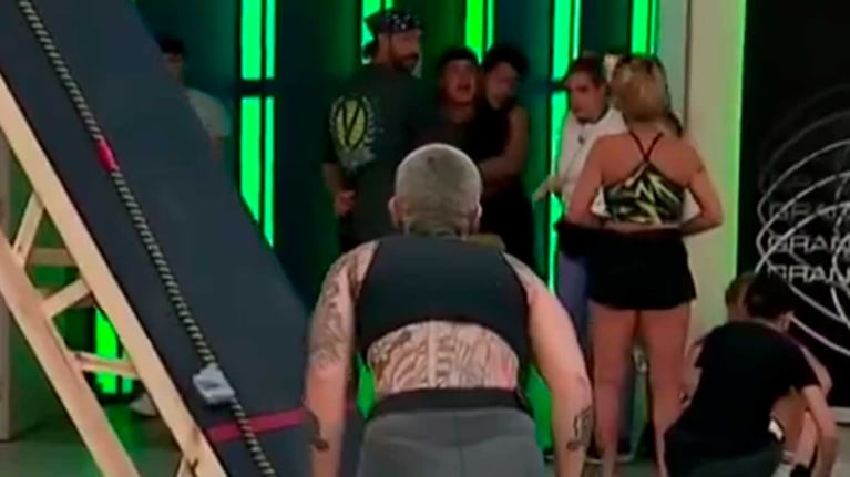 Furia, al borde de la expulsión en Gran Hermano 2023: le pegó a un compañero y hay video