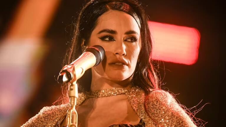 Lali Espósito, arriba del Cosquín Rock, volvió a encender la polémica: “Para los antipatria”