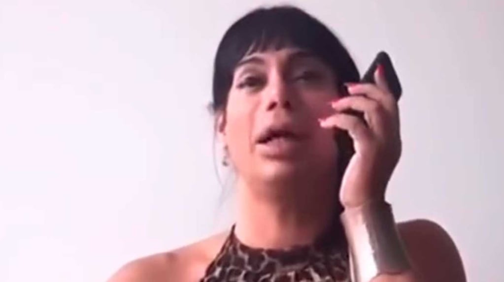 Oriana Junco afirmó haber sido atacada por "20 travestis marginales del narcomenudeo"