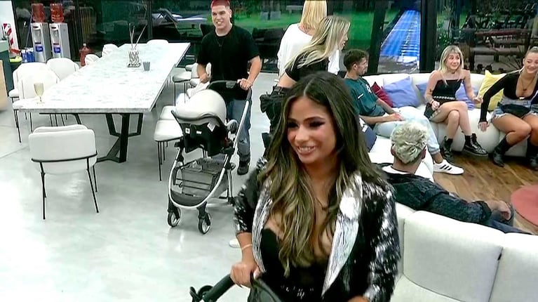 Así fue la visita de Thiago, Daniela y sus gemelas a la casa de Gran Hermano 