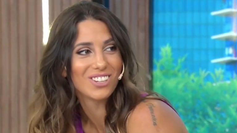 Cinthia Fernández sorprendió al revelar cuánto facturaba cantando El hilo dental