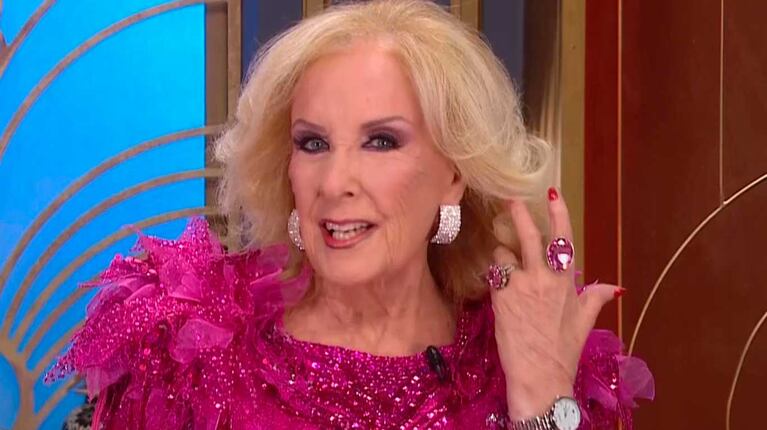 Mirtha Legrand se sorprendió con los anillos que lució en su programa: “Son como un arma de defensa”