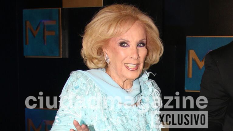 Exclusivo | Así llegaba Mirtha Legrand a la alfombra azul de los Martín Fierro 2024: el video