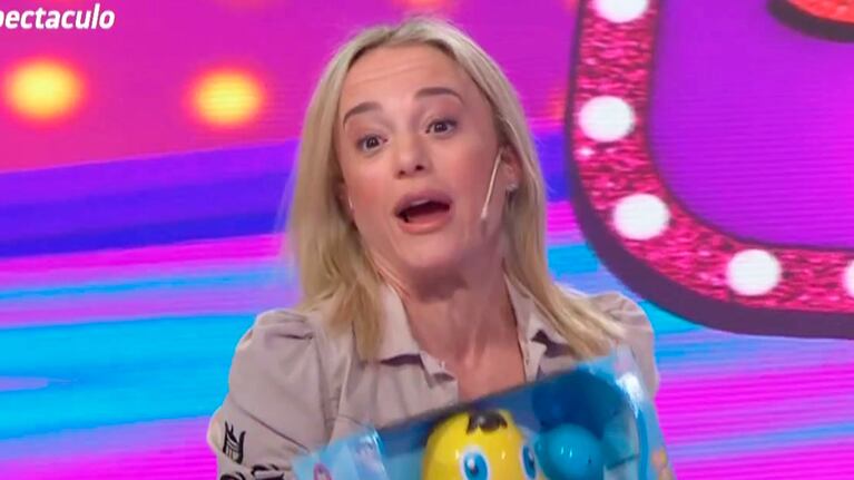 Sabrina Carballo hizo una desopilante prueba casera y confirmó el sexo de su bebé