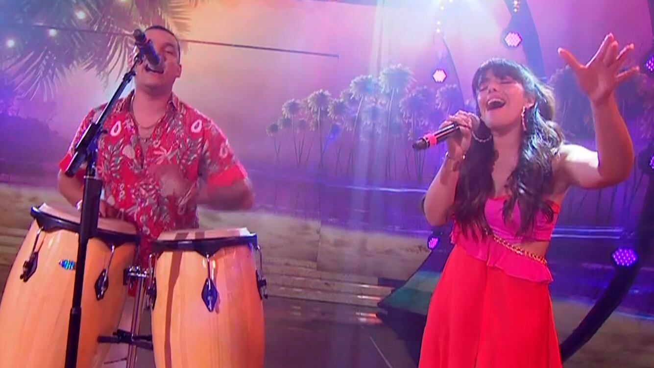 La espectacular performance de Ángela Leiva y Brian Lanzelotta en Cantando 2020