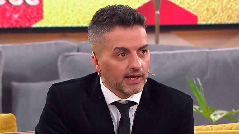 ¿Quién será? Ángel de Brito reveló un chimento bomba sobre una famosa