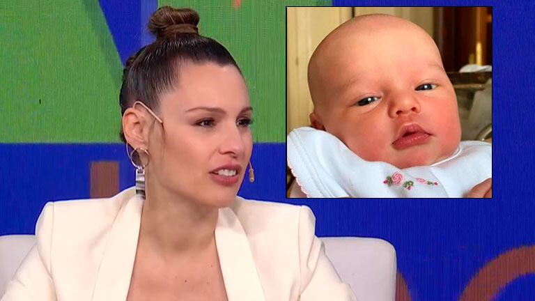 Pampita reveló que no le gustó cómo salió Ana en su foto de DNI y la imitó