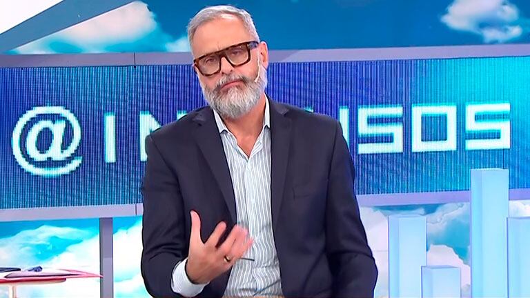 El reto en vivo de Jorge Rial a la producción por una nota: “Esto no tendríamos que haberlo puesto, es desagradable”