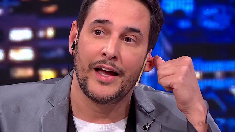 ¿Qué hace? Rodrigo Lussich mostró su insólito TOC en TV