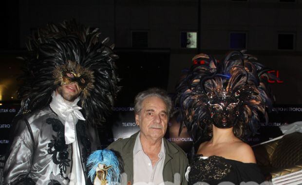 Hugo Arana también estuvo en el teatro. (Foto: Jennifer Rubio-Ciudad.com)