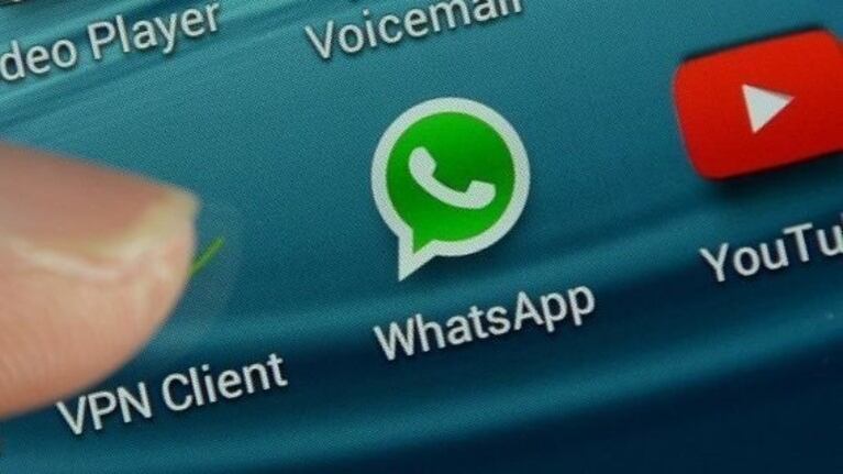 Identifican una versión falsa de Whatsapp para iPhone que roba información de los usuarios. Foto:DPA. 