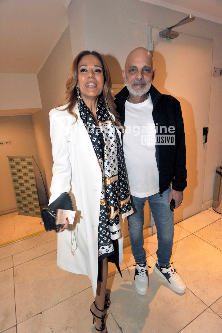 Iliana Calabró y su pareja fueron a ver Mi Secreto (Foto: Movilpress).
