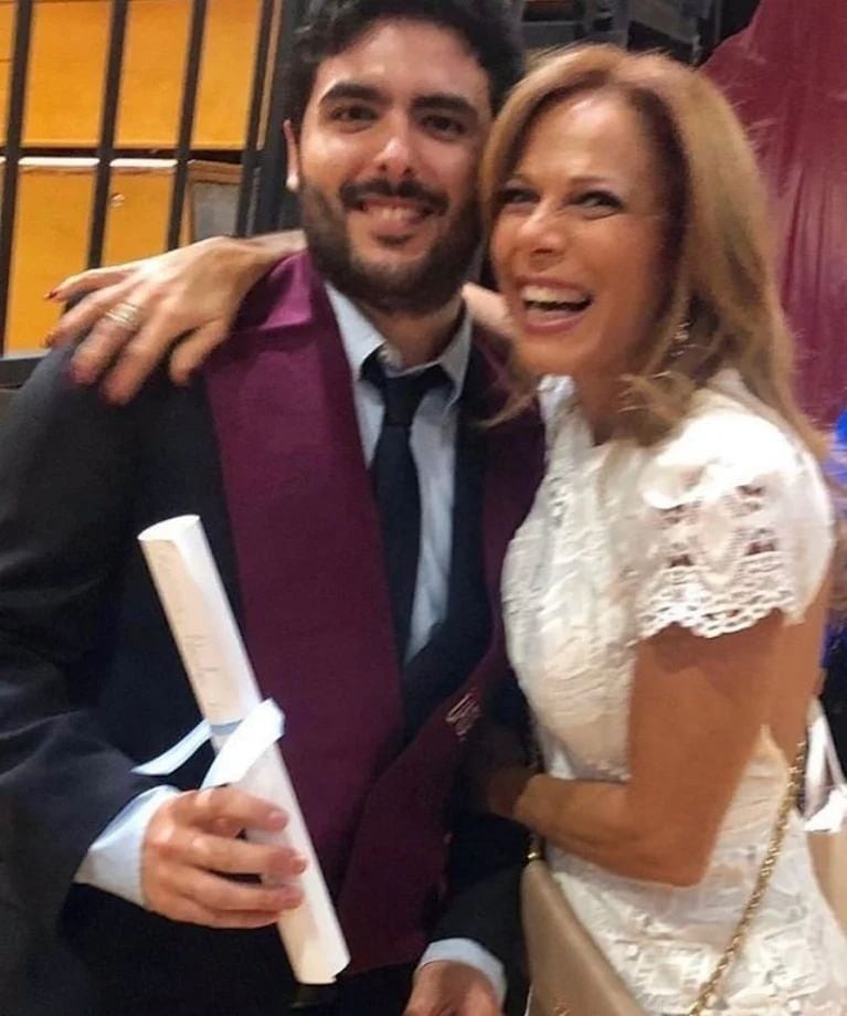 Iliana Calabró y sus hijos. Crédito: Instagram