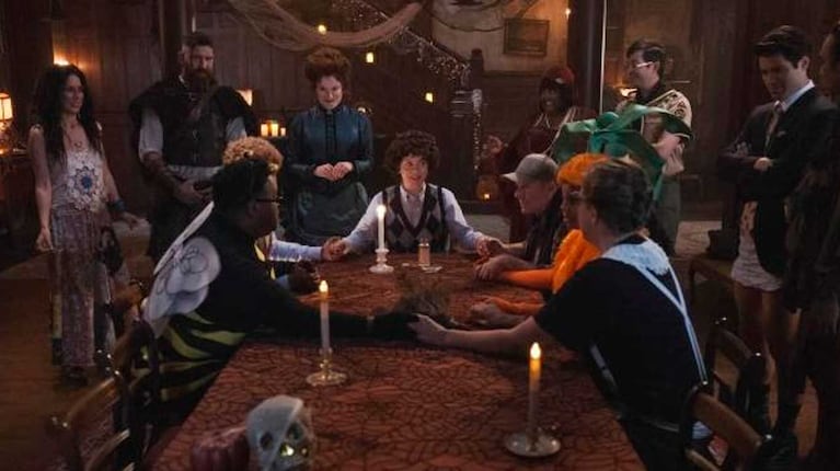 Imagen de la tercera temporada de Ghosts (Foto: Universal+)