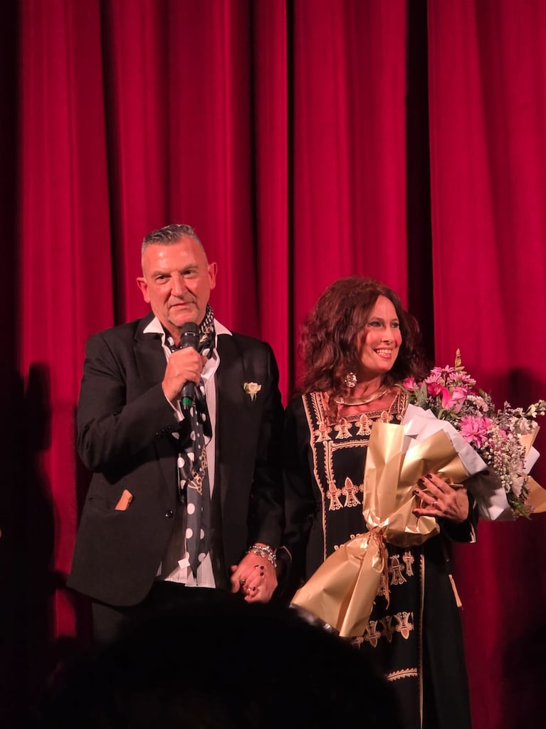 Inés Estévez, Pepe Cibrián y más famosos en la reapertura del Teatro Seminari en Escobar