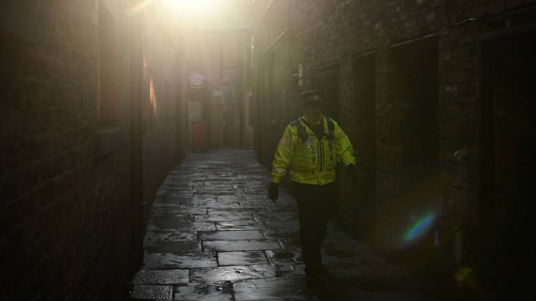 Inglaterra levanta las primeras restricciones de la cuarentena con la reapertura de las escuelas