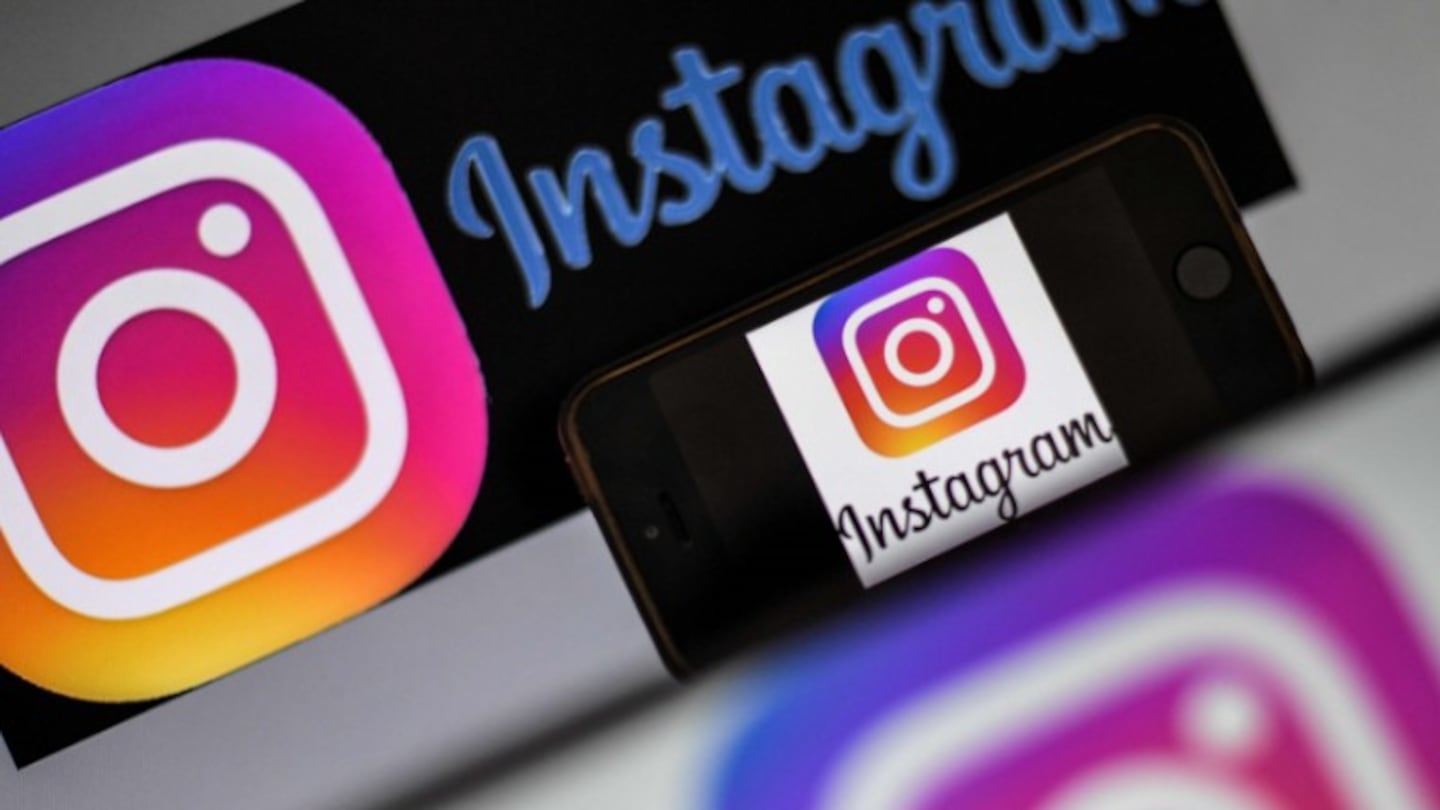 Instagram hace privadas por defecto las nuevas cuentas de los usuarios menores de 18 años. Foto: AFP.