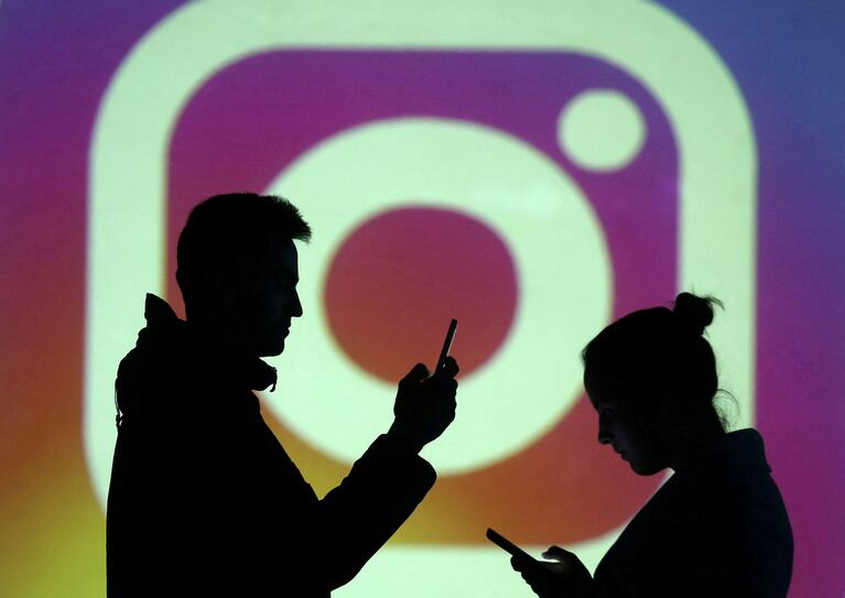 Instagram lanza nuevas funciones para destacar historias de los últimos siete días y compartir "pequeños momentos" sin editar.
