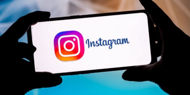 Instagram prueba una función para crear ‘stickers’ a partir de fotos en las historias y ‘reels’