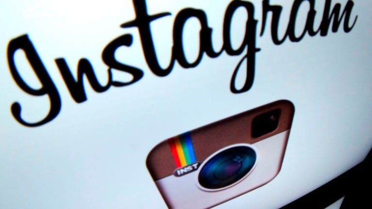 Instagram prueba una función que blinda la cuenta de un usuario en los momentos de mayor riesgo de acoso. Foto: AFP.