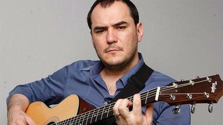 Ismael Serrano viene a celebrar 20 años de música con ocho recitales por la Argentina