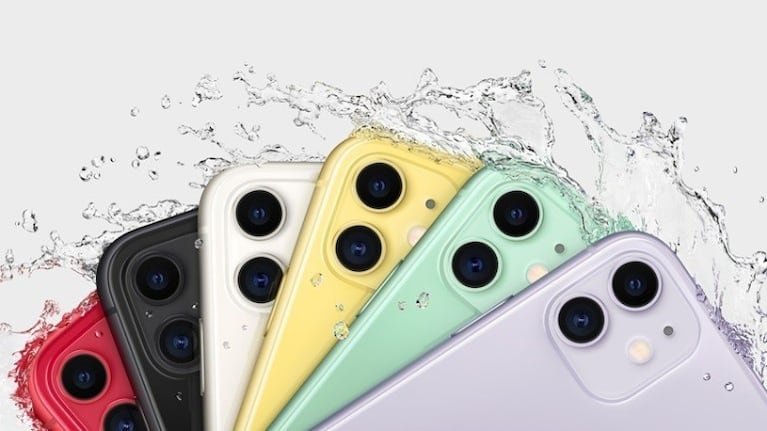 Italia multa a Apple con 10 millones de euros por promocionar la resistencia al agua del iPhone. Foto: DPA.