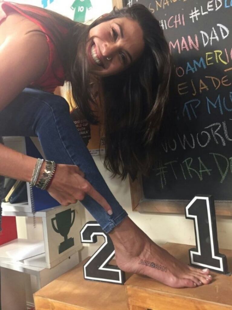 Ivana Nadal cumplió su promesa de tatuarse si Argentina clasificaba al Mundial: ¡inmortalizó el nombre de su programa en el pie!