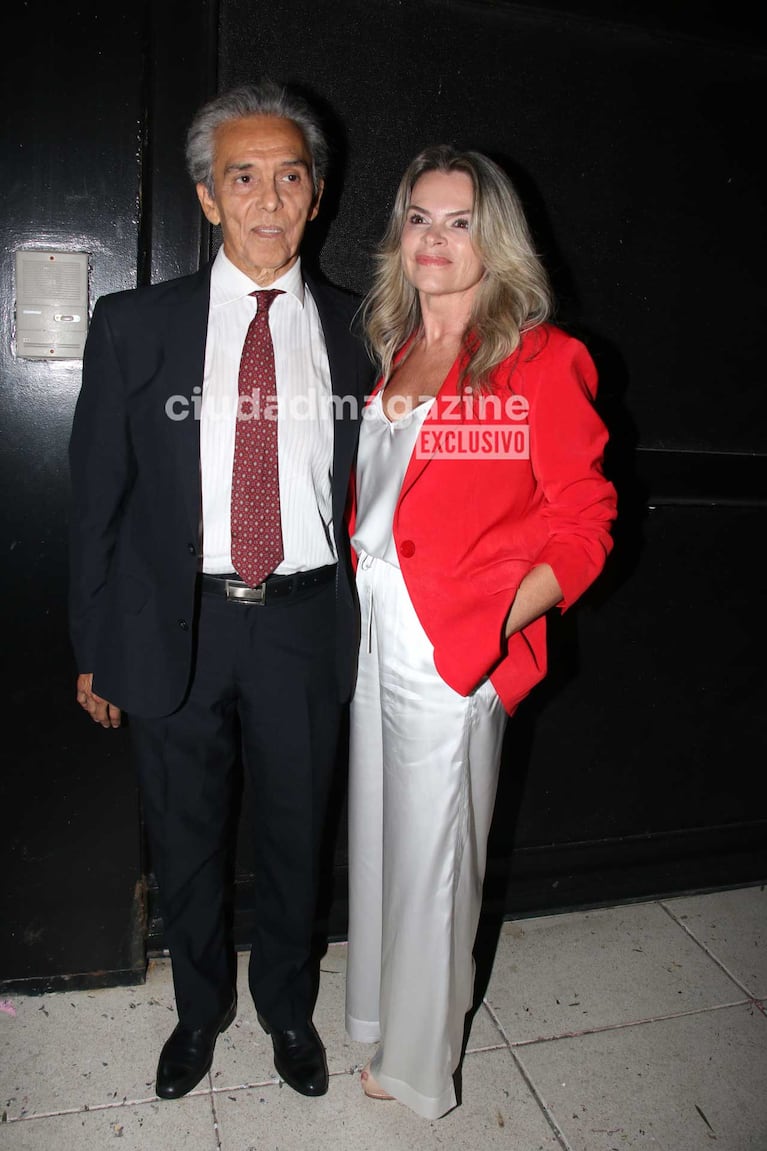 Jairo y su pareja, Laura Bonfante (Foto: Movilpress)