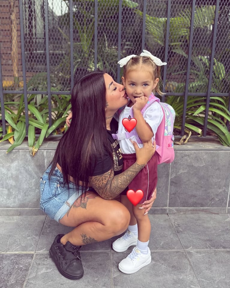 Jamaica, la hija de L-Gante y Tamara Báez, empezó el jardín (Foto: Instagram/@tamibaez222).