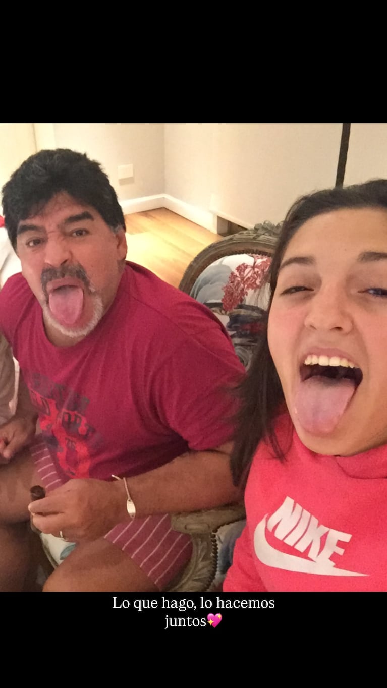 Jana y Diego Maradona, su papá.