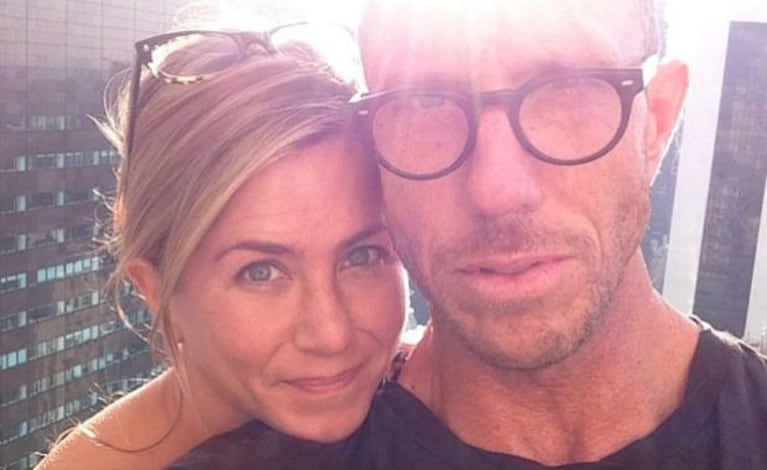 Jennifer Aniston y su peluquero Chris Mc Millan. (Foto: Instagram mrchrismcmillan)