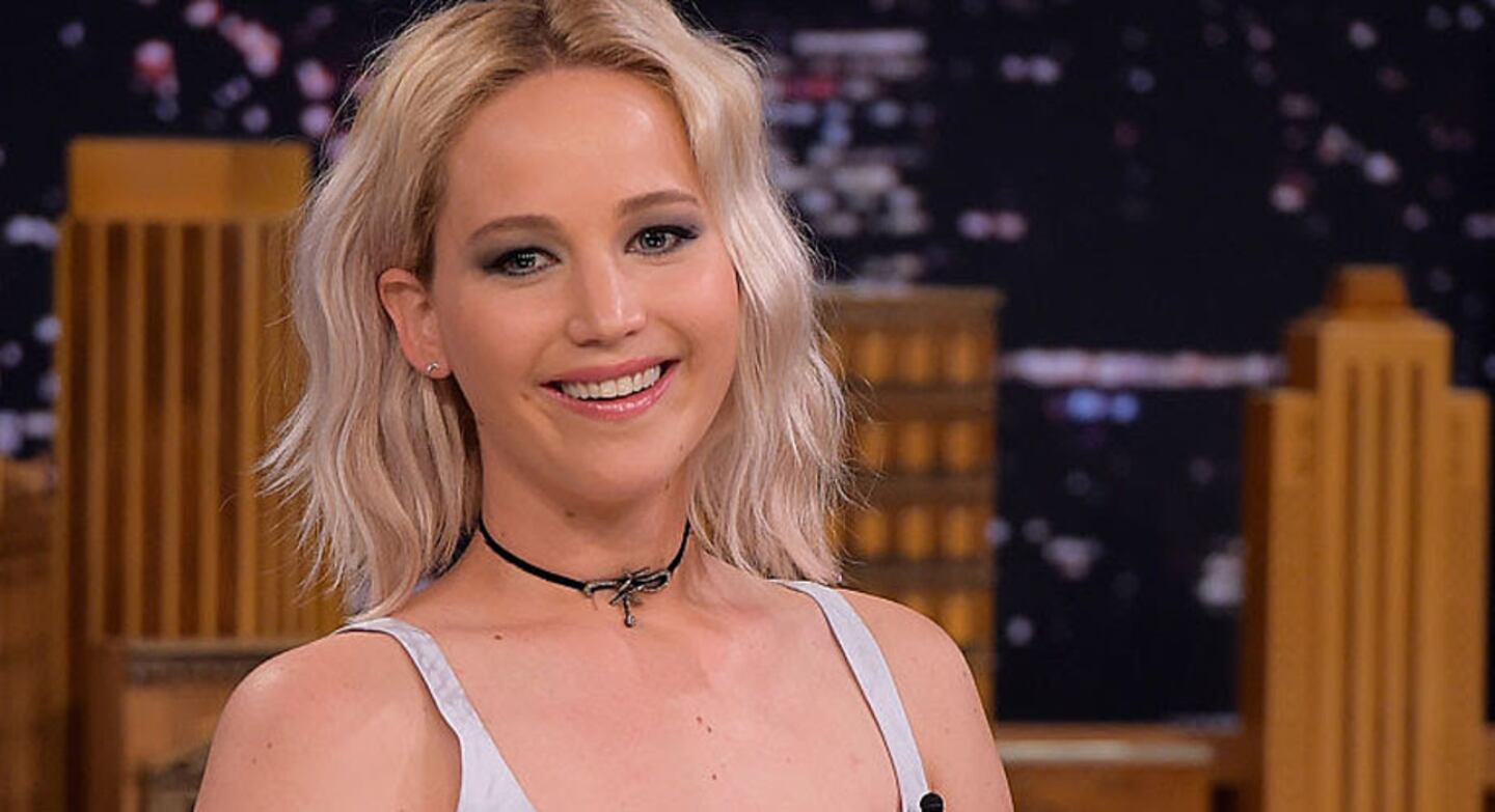 Jennifer Lawrence sorprendió a los estudiantes de una preparatoria de Cleveland