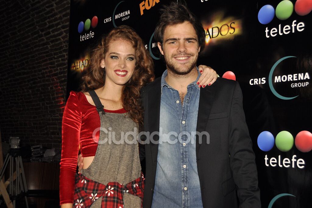 Jenny Martínez y Peter Lanzani en la presentación de la segunda temporada de Aliados. (Foto: Jennifer Rubio - Ciudad.com)