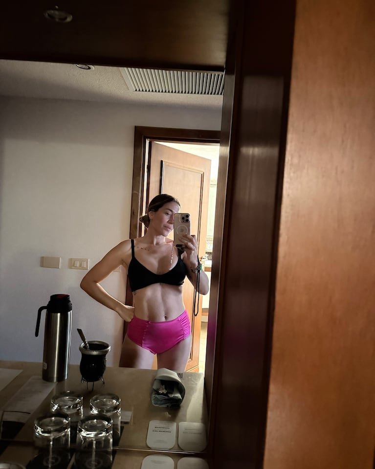 Jimena Barón, de vacaciones con sus hijos y su pareja en Colonia del Sacramento | Créditos: Instagram @jmena