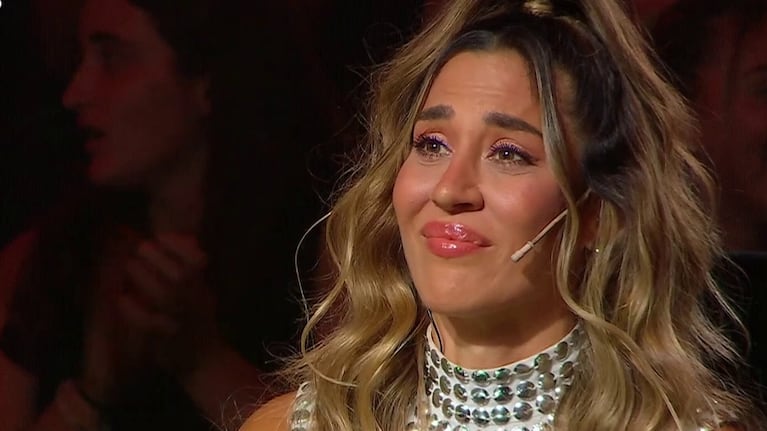 Jimena Barón emocionó a todos: le pagó el viaje de egresados a un joven que no tenía plata (captura de eltrece)