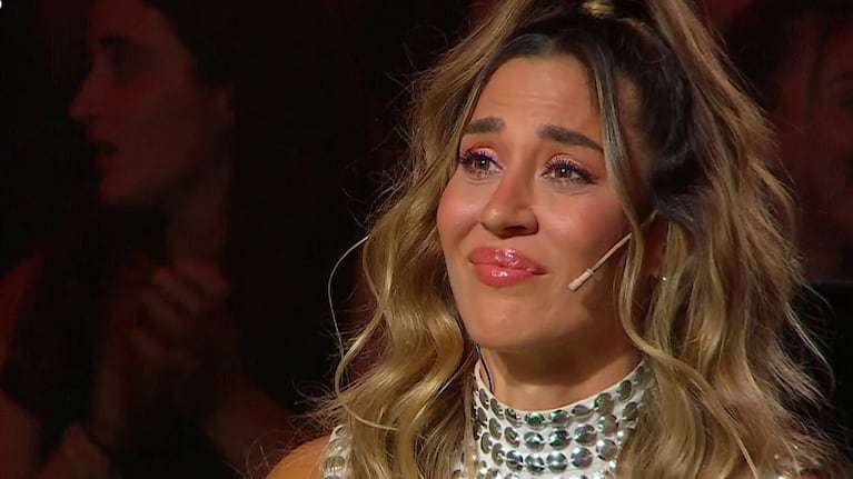 Jimena Barón emocionó a todos: le pagó el viaje de egresados a un joven que no tenía plata (captura de eltrece)