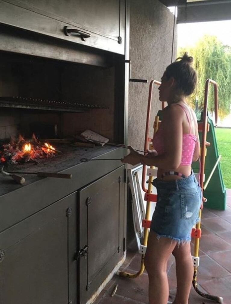 Jimena Barón le puso humor a su regreso a las redes: qué hizo "desconectada" y más fotos sexies 